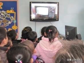 有什么適合下飯的電視劇或綜藝？