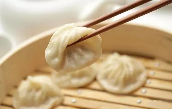 上海有哪些著名的小吃？有什么推薦嗎？